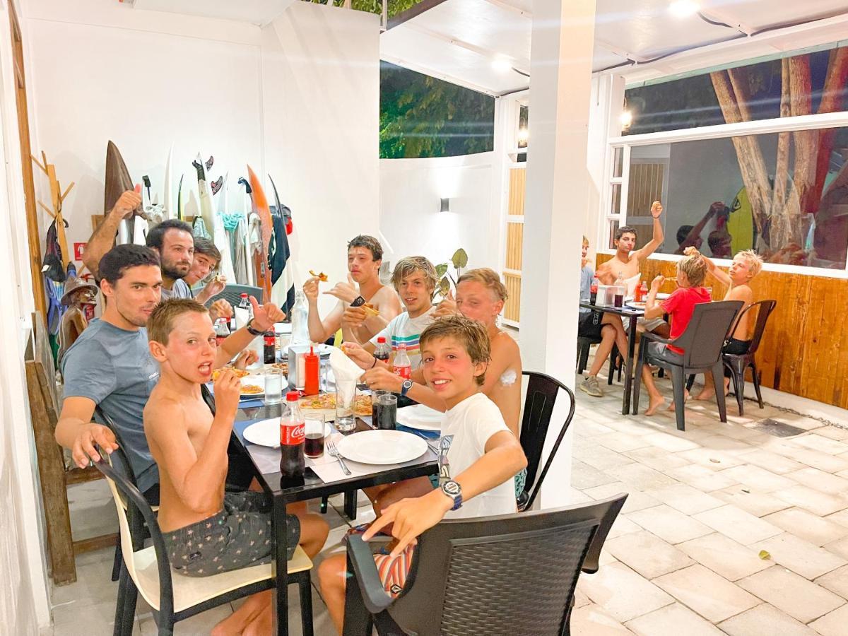 Moodhu Surf House Hotel ฮิมมาฟูชิ ภายนอก รูปภาพ